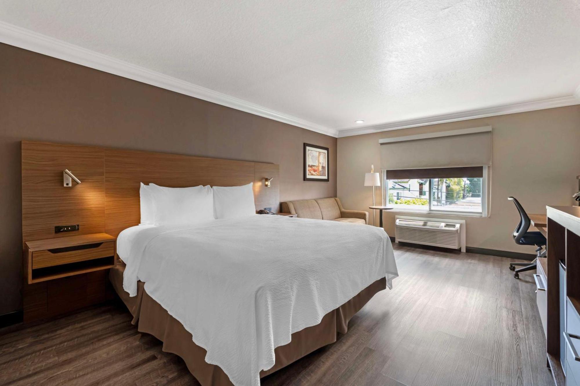 Best Western Plus Newport Mesa Inn Коста-Меса Екстер'єр фото