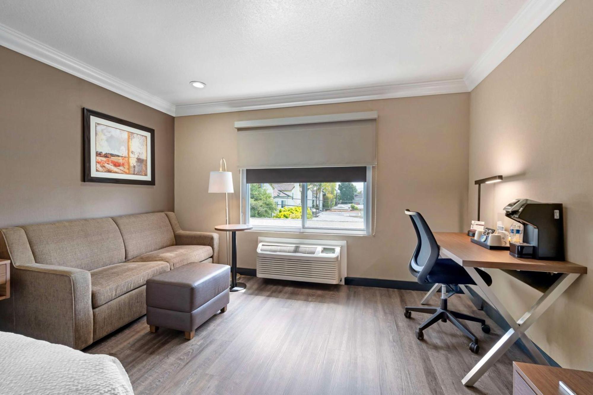 Best Western Plus Newport Mesa Inn Коста-Меса Екстер'єр фото