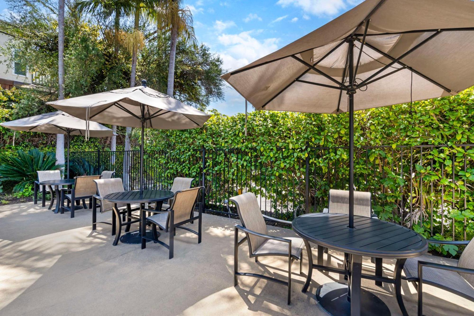 Best Western Plus Newport Mesa Inn Коста-Меса Екстер'єр фото