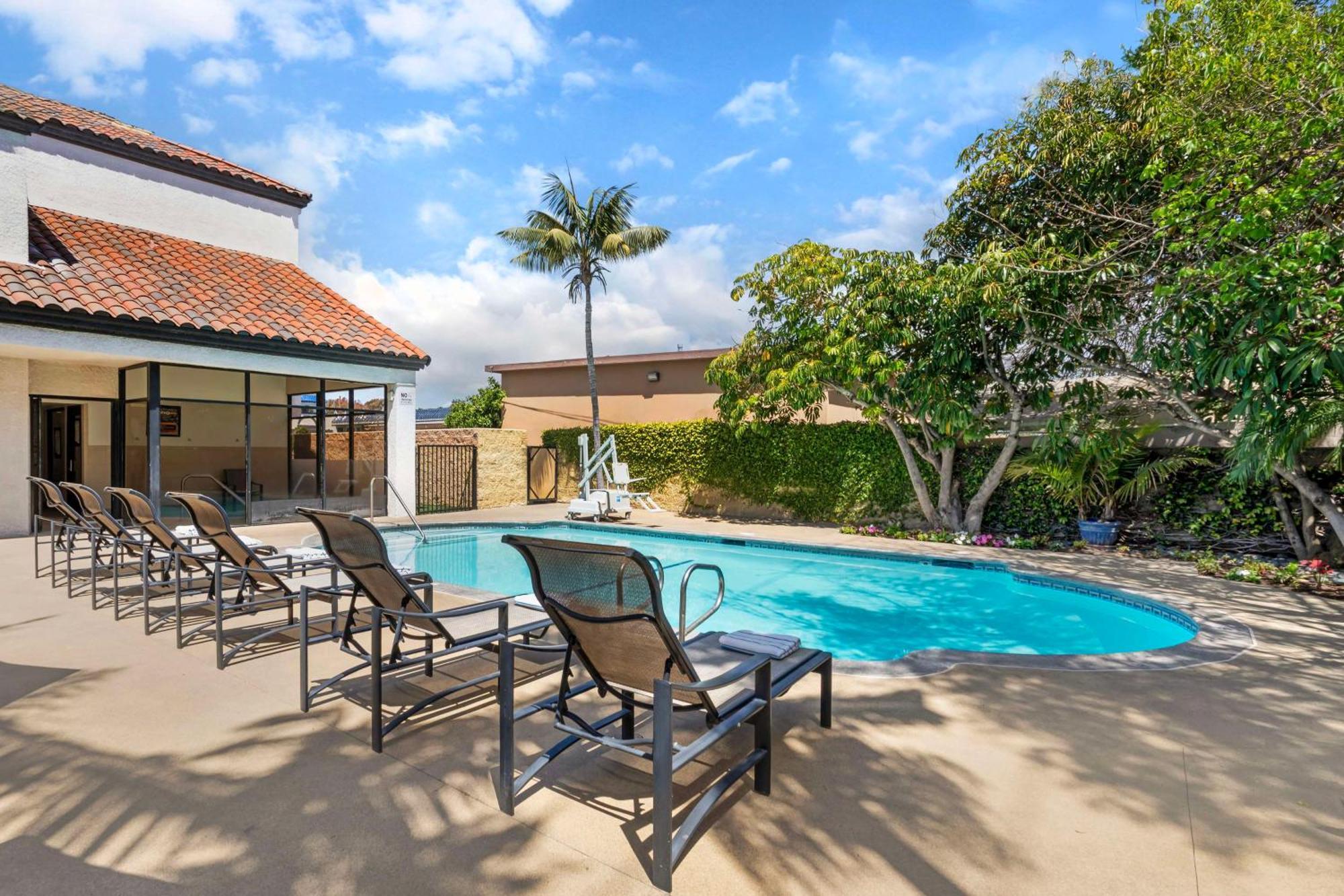 Best Western Plus Newport Mesa Inn Коста-Меса Екстер'єр фото